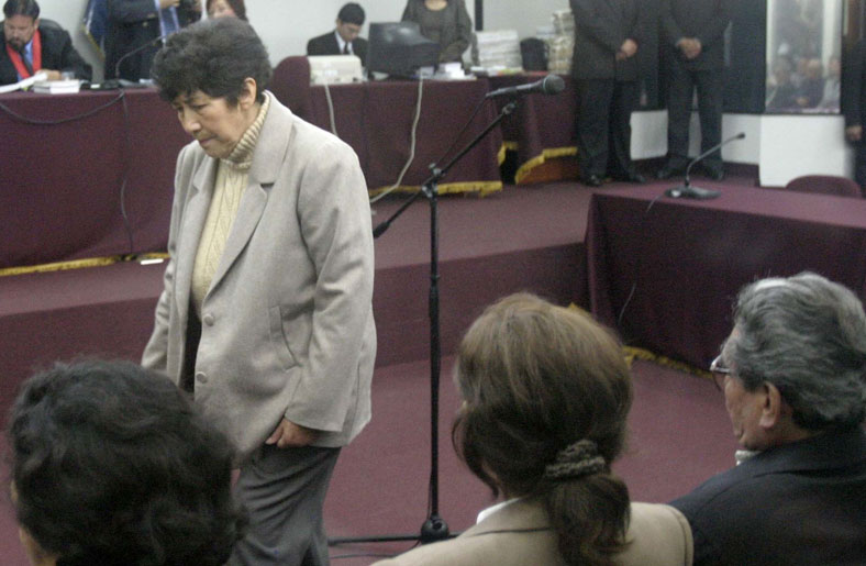 Poder Judicial dicta nueve meses de prisión preventiva contra Martha Huatay