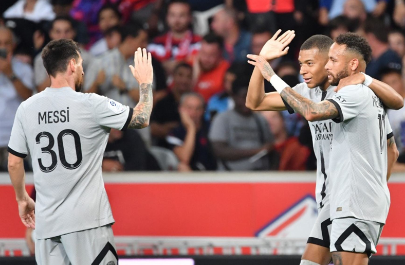 Con un ballet de Neymar y Mbappe, el PSG humilló 7-1 al Lille